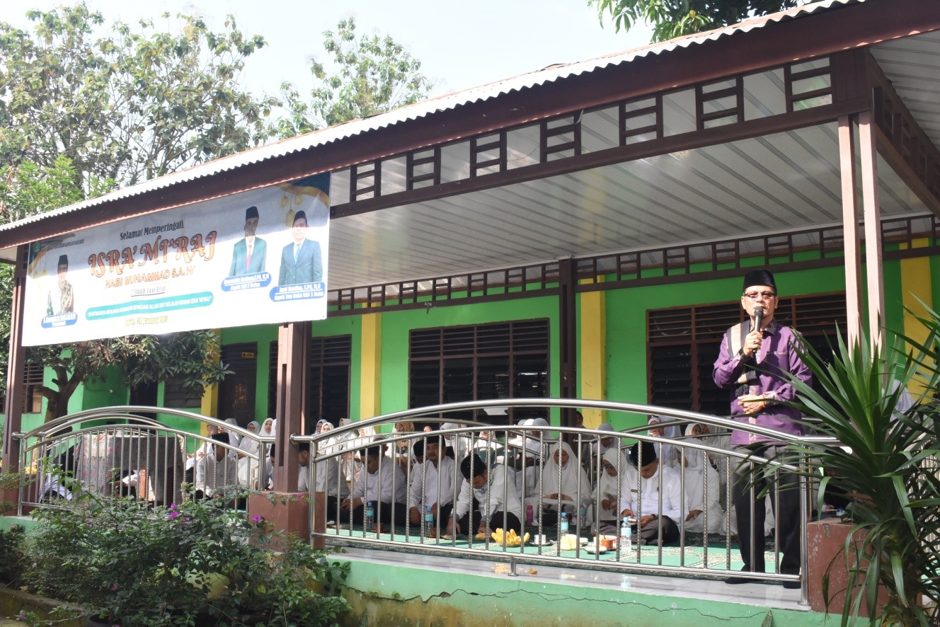 You are currently viewing Peringatan Isra Mi’raj 1446 H di MAN 3 Medan, Meneladani Perjalanan Spiritual Nabi Muhammad SAW